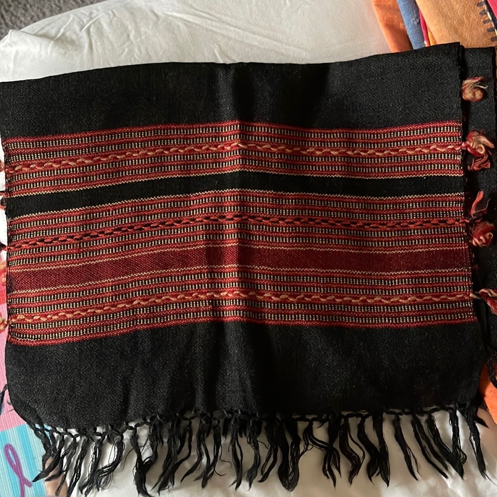 NEW Handwoven Woolen scarf muffler. Unisex,black